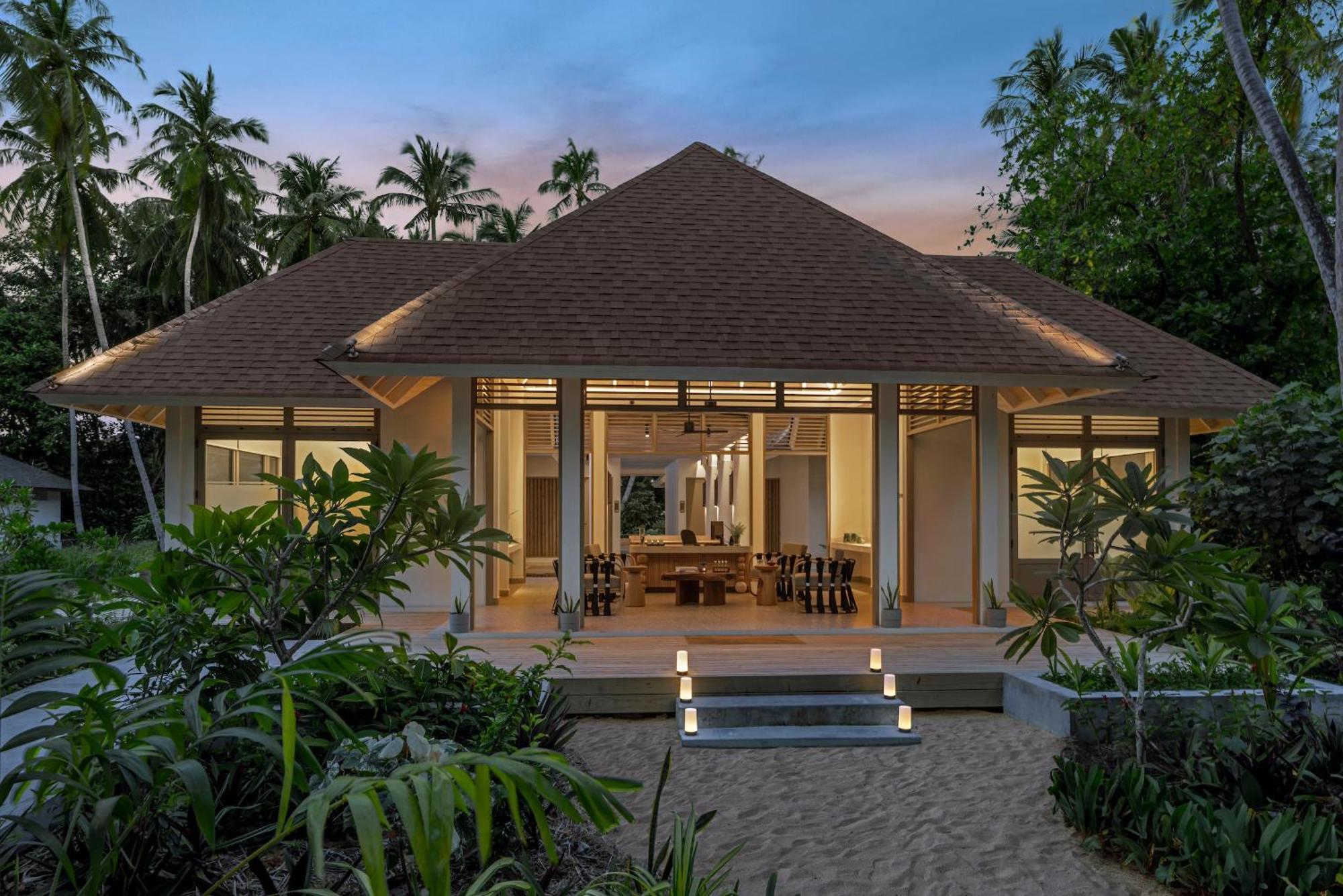 Avani Plus Fares Maldives Resort - 50 Percent Off On Seaplane Transfer For Minimum Stay Of 3 Nights And More For Stays Until 31 October 2025 Kendhoo Extérieur photo