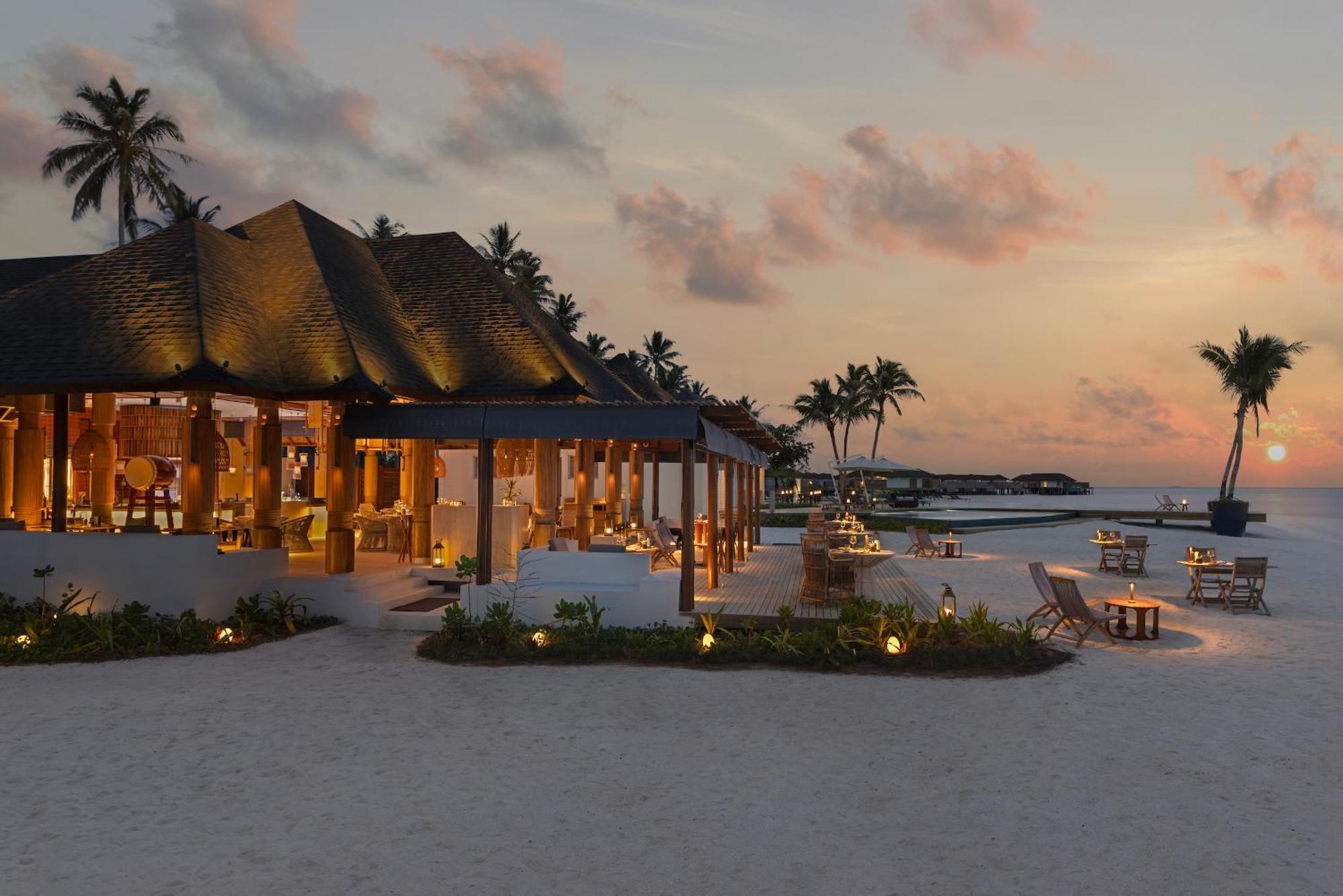 Avani Plus Fares Maldives Resort - 50 Percent Off On Seaplane Transfer For Minimum Stay Of 3 Nights And More For Stays Until 31 October 2025 Kendhoo Extérieur photo