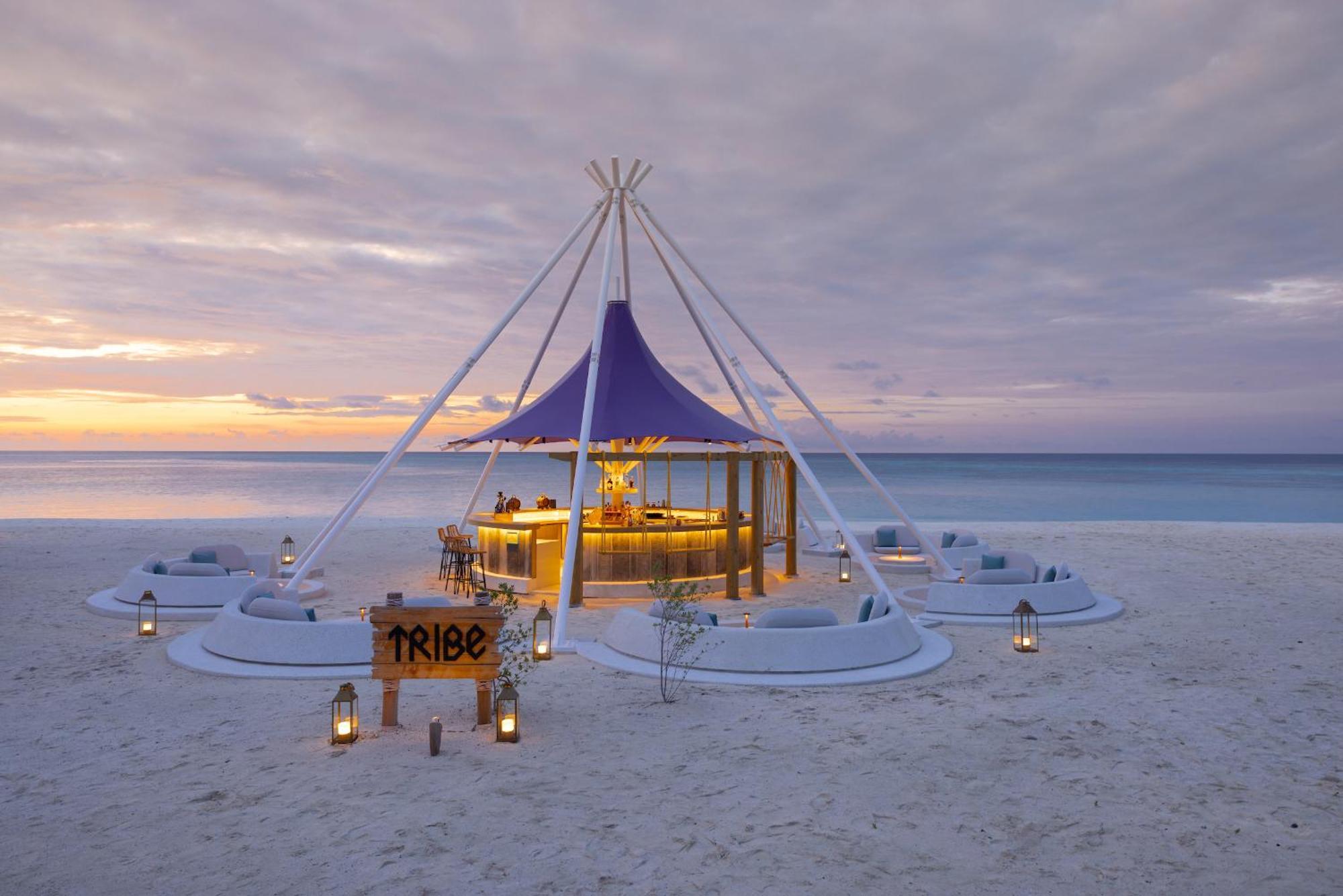 Avani Plus Fares Maldives Resort - 50 Percent Off On Seaplane Transfer For Minimum Stay Of 3 Nights And More For Stays Until 31 October 2025 Kendhoo Extérieur photo